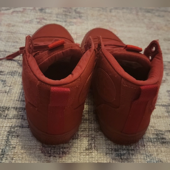 Converse Dark Red/Crimson Sneakers Size M 6.5 W 7.5 - Picture 5 of 5